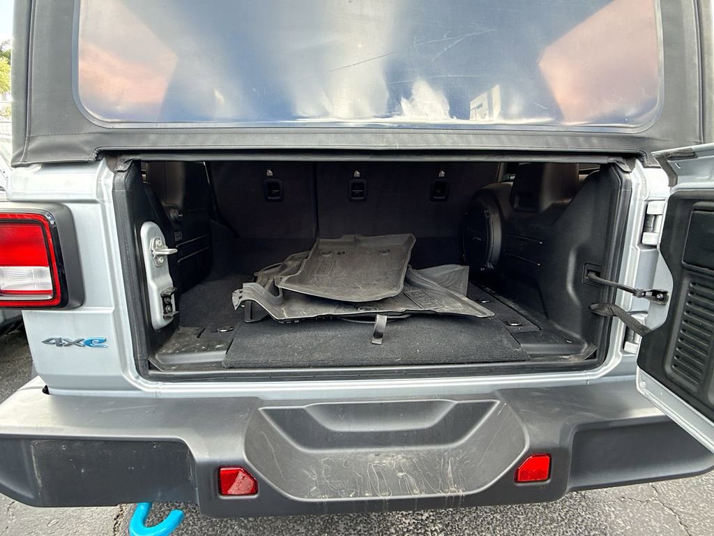 Used 2023 Jeep Wrangler Unlimited image 30