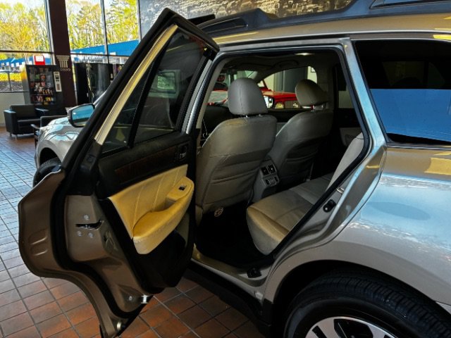 Used 2017 Subaru Forester 2.0XT Touring AWD/4WD image 32