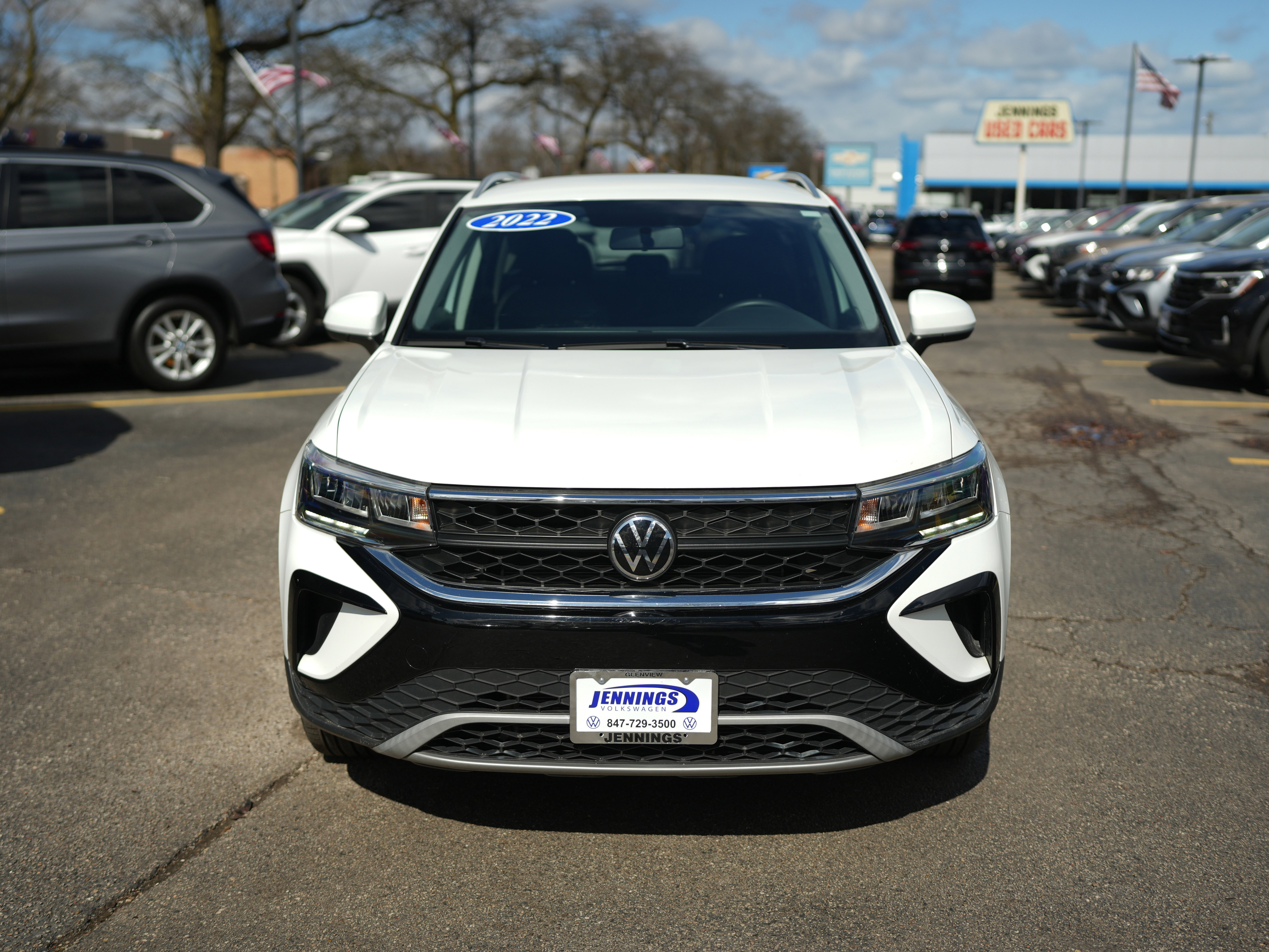 Used 2022 Volkswagen Taos SE image 3