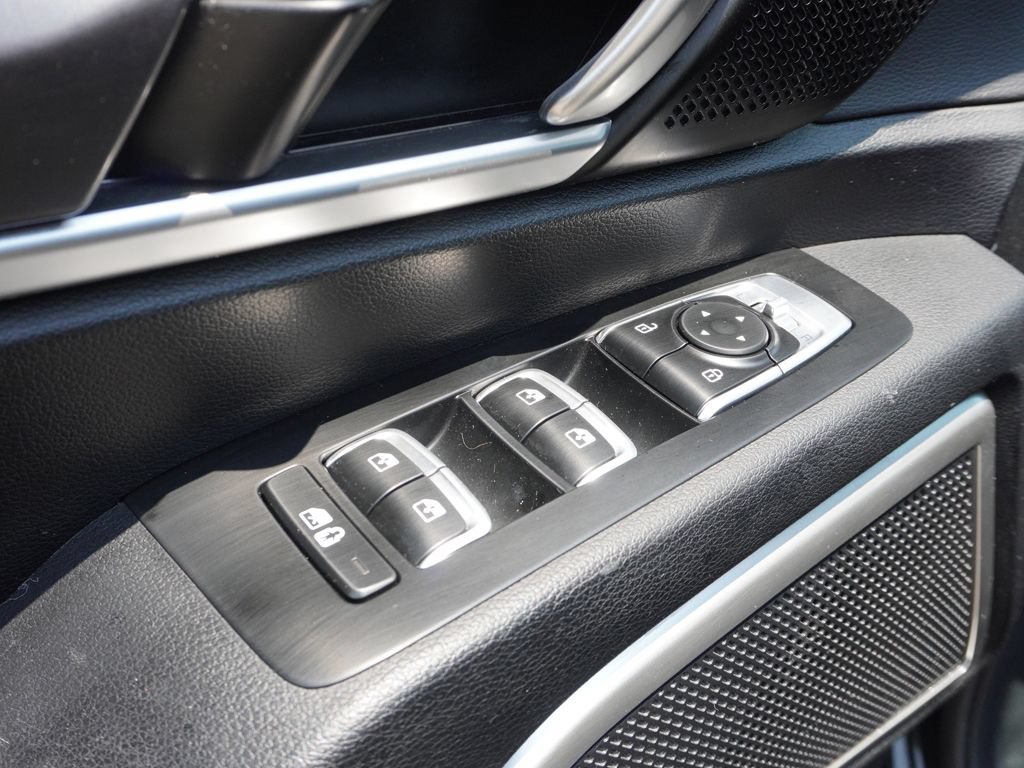 Used 2023 Kia Telluride LX AWD/4WD image 34