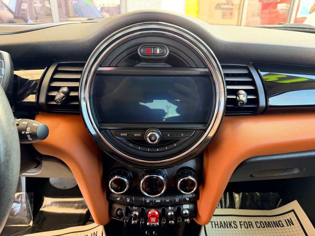 Used 2019 MINI Cooper S image 12