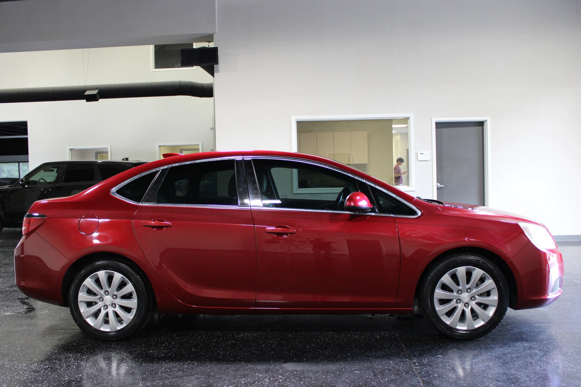 Used 2015 Buick Verano w/ Comfort Package FWD image 2