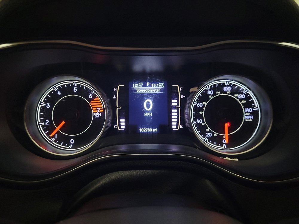 Used 2019 Jeep Cherokee Latitude Plus w/ Comfort/Convenience Group image 23