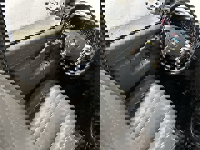 Used 2018 Chevrolet Express 2500 w/ Driver Convenience Package image 12