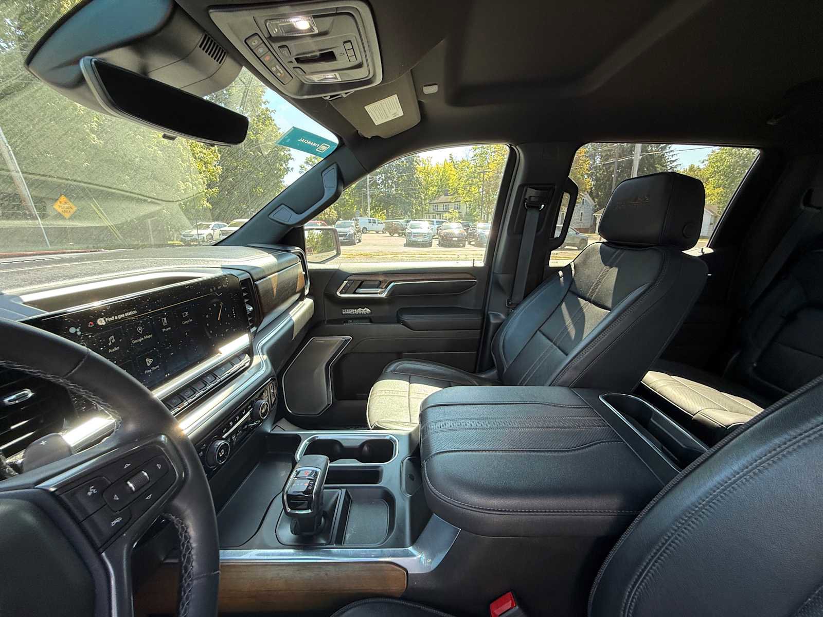 Used 2023 Chevrolet Silverado 1500 High Country w/ Technology Package image 20