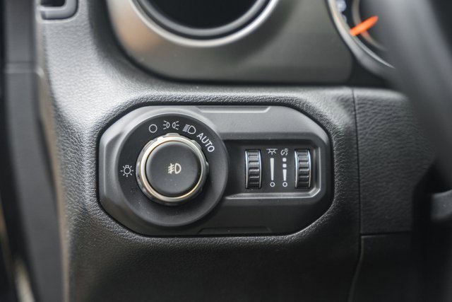 Used 2019 Jeep Wrangler Unlimited Sport S image 38