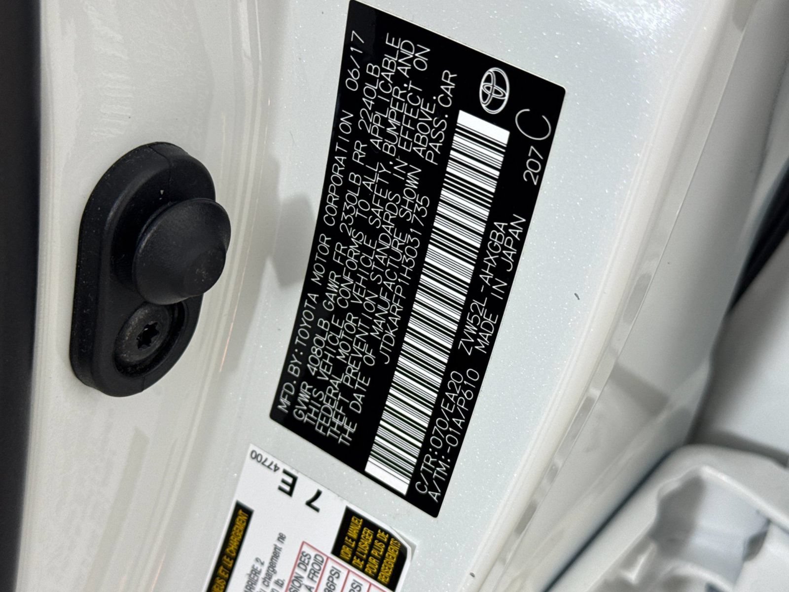 Used 2017 Toyota Prius Prime Premium FWD image 29