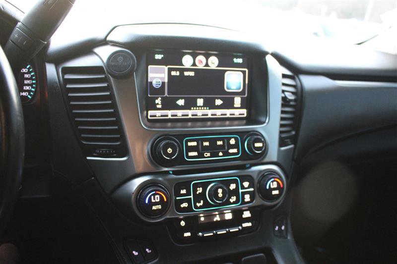 Used 2015 Chevrolet Suburban LT image 19