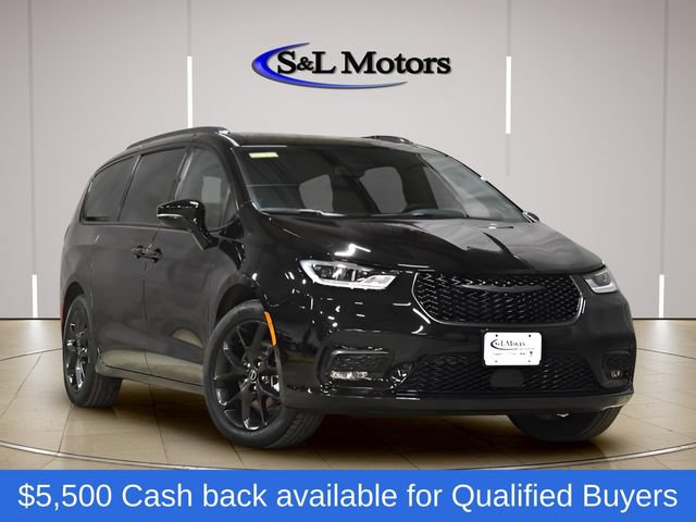 New 2026 Chrysler Pacifica Select w/ S Appearance Package FWD image 1