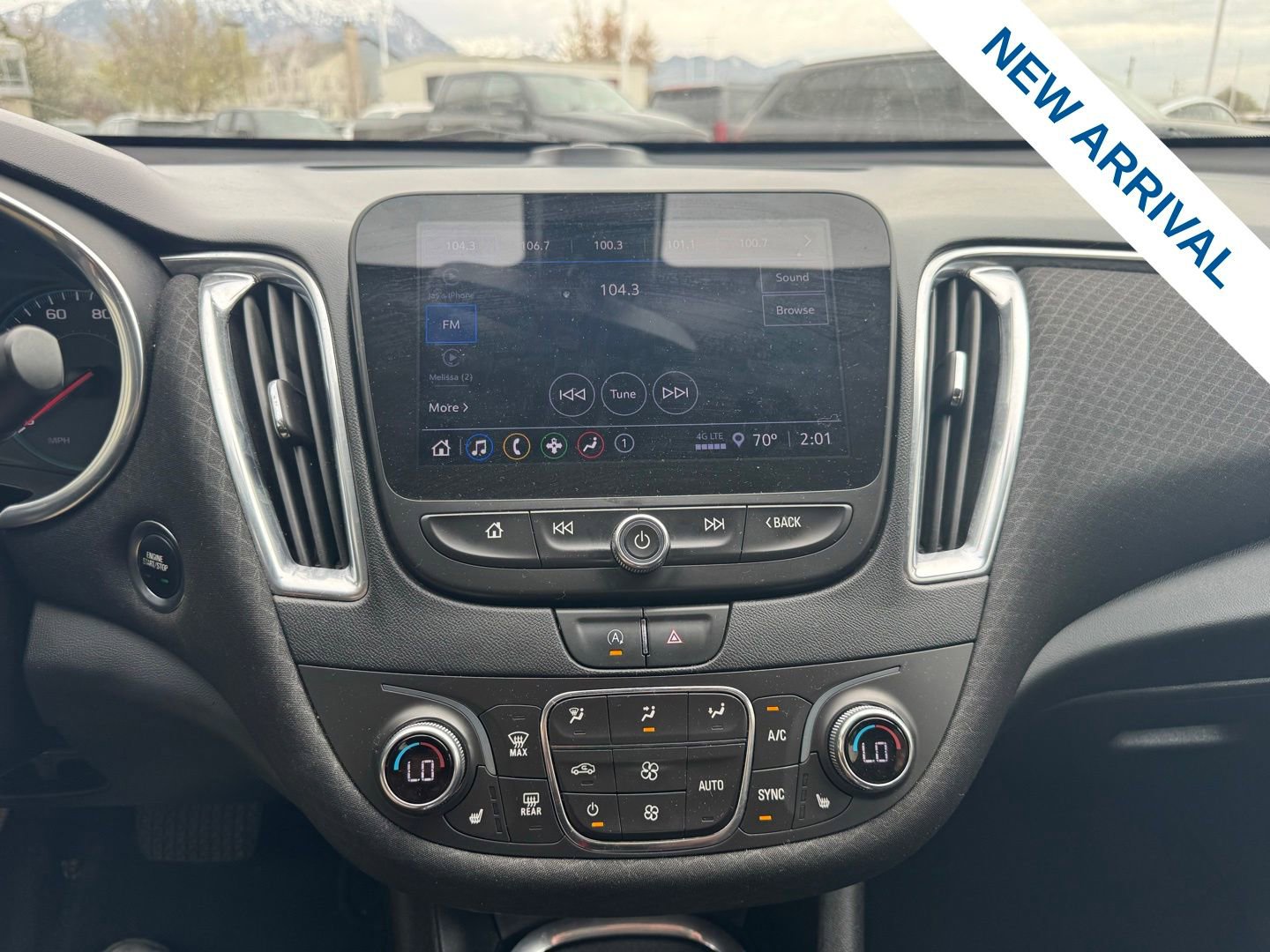 Used 2021 Chevrolet Malibu LT image 23