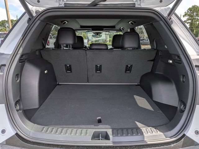 New 2026 GMC Terrain AT4 w/ Convenience Package III AWD/4WD image 13