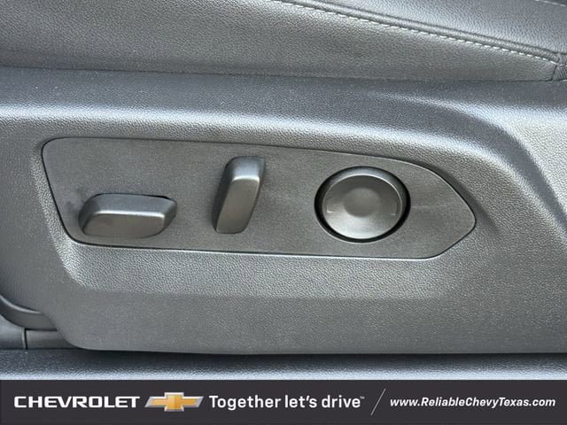 Used 2025 Chevrolet Silverado 1500 LTZ AWD/4WD image 34