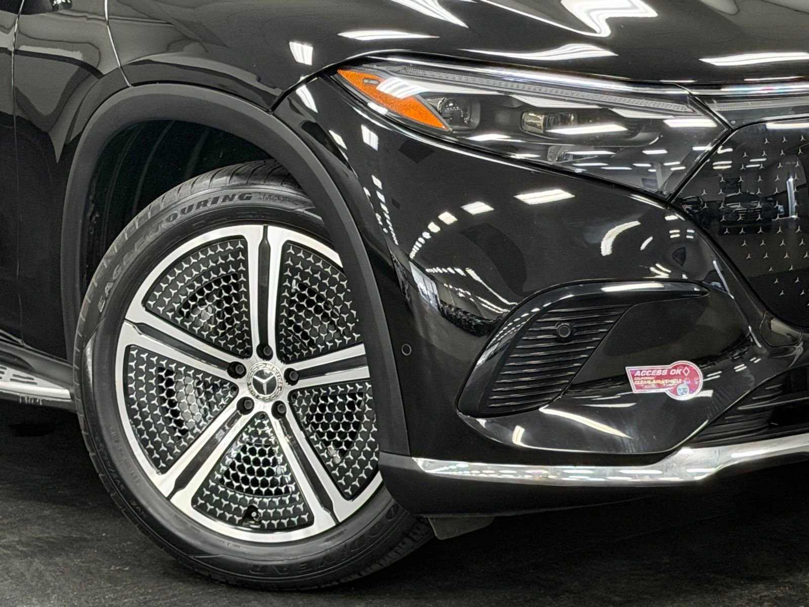 Certified 2023 Mercedes-Benz EQS 450+ 4MATIC SUV image 4