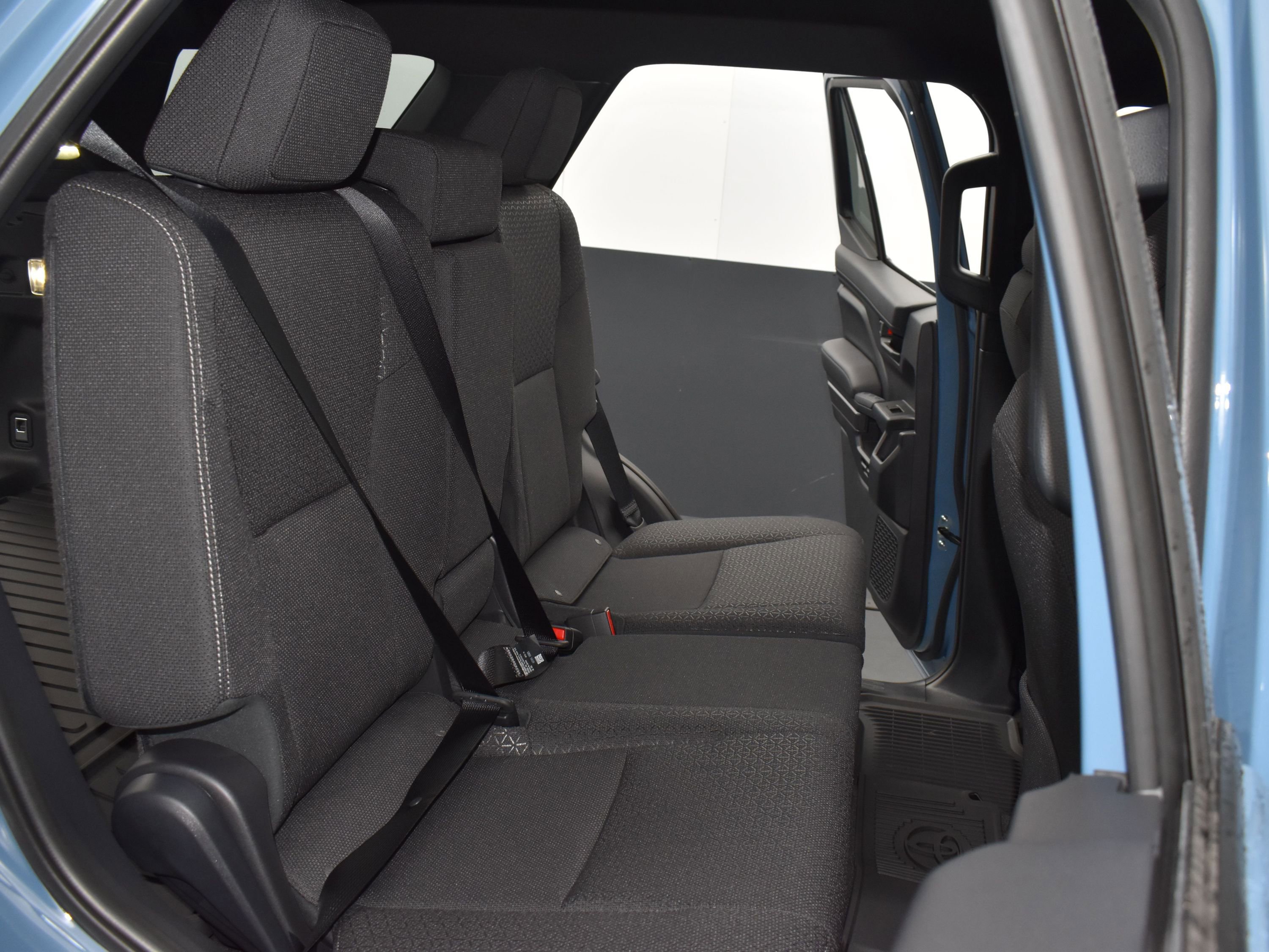 Used 2025 Toyota 4Runner SR5 RWD image 26