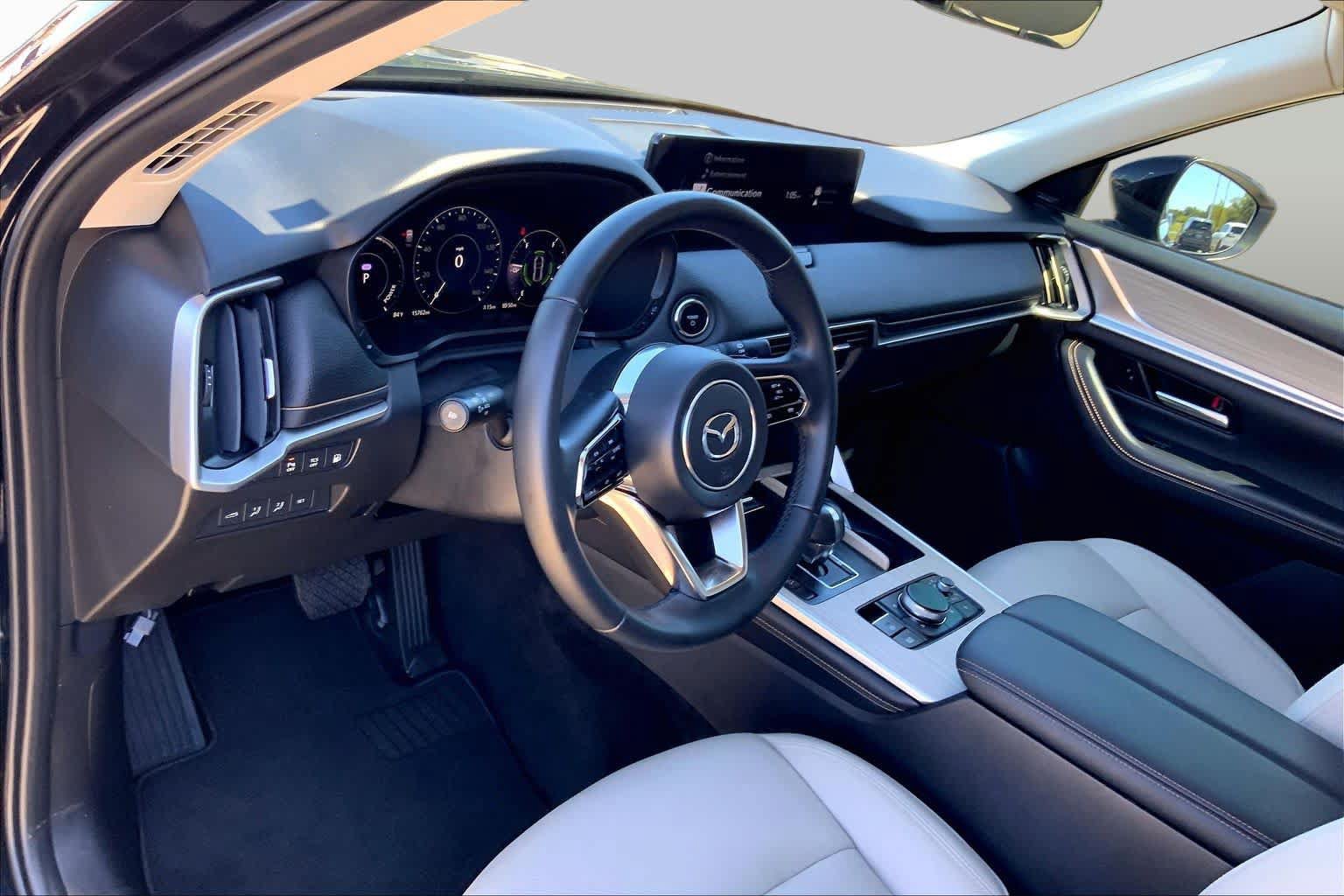 Certified 2025 MAZDA CX-90 Plug-In Hybrid w/Premium Sport AWD/4WD image 17