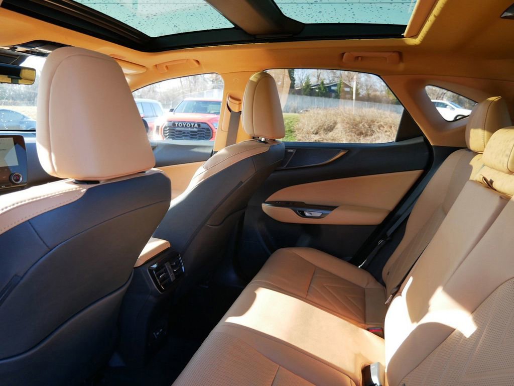 Certified 2025 Lexus NX 350h AWD w/ Accessory Package (2T) image 11