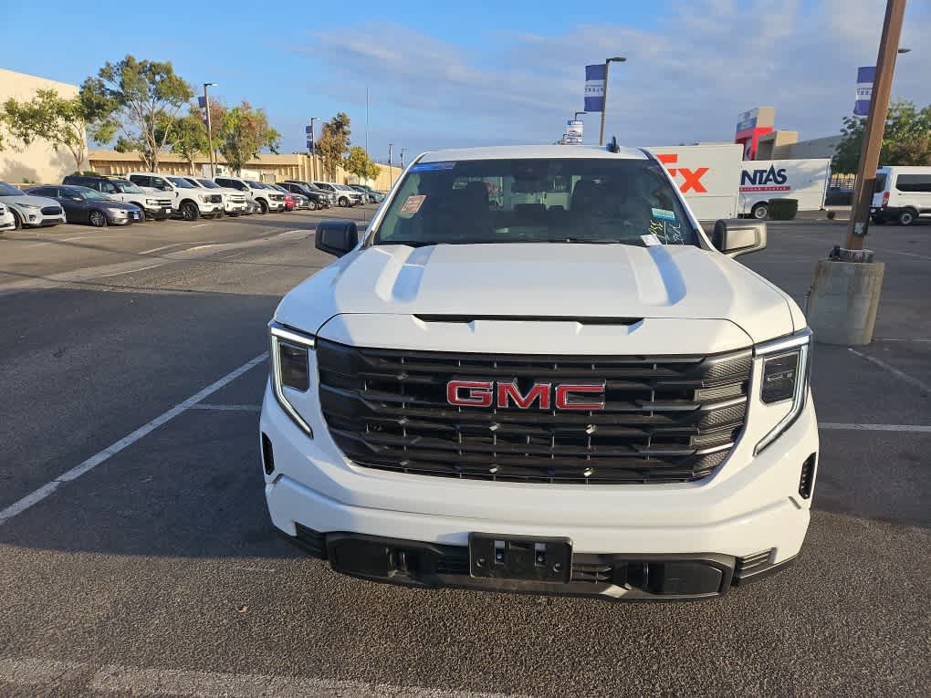 Used 2025 GMC Sierra 1500 Pro w/ Graphite Edition AWD/4WD image 2