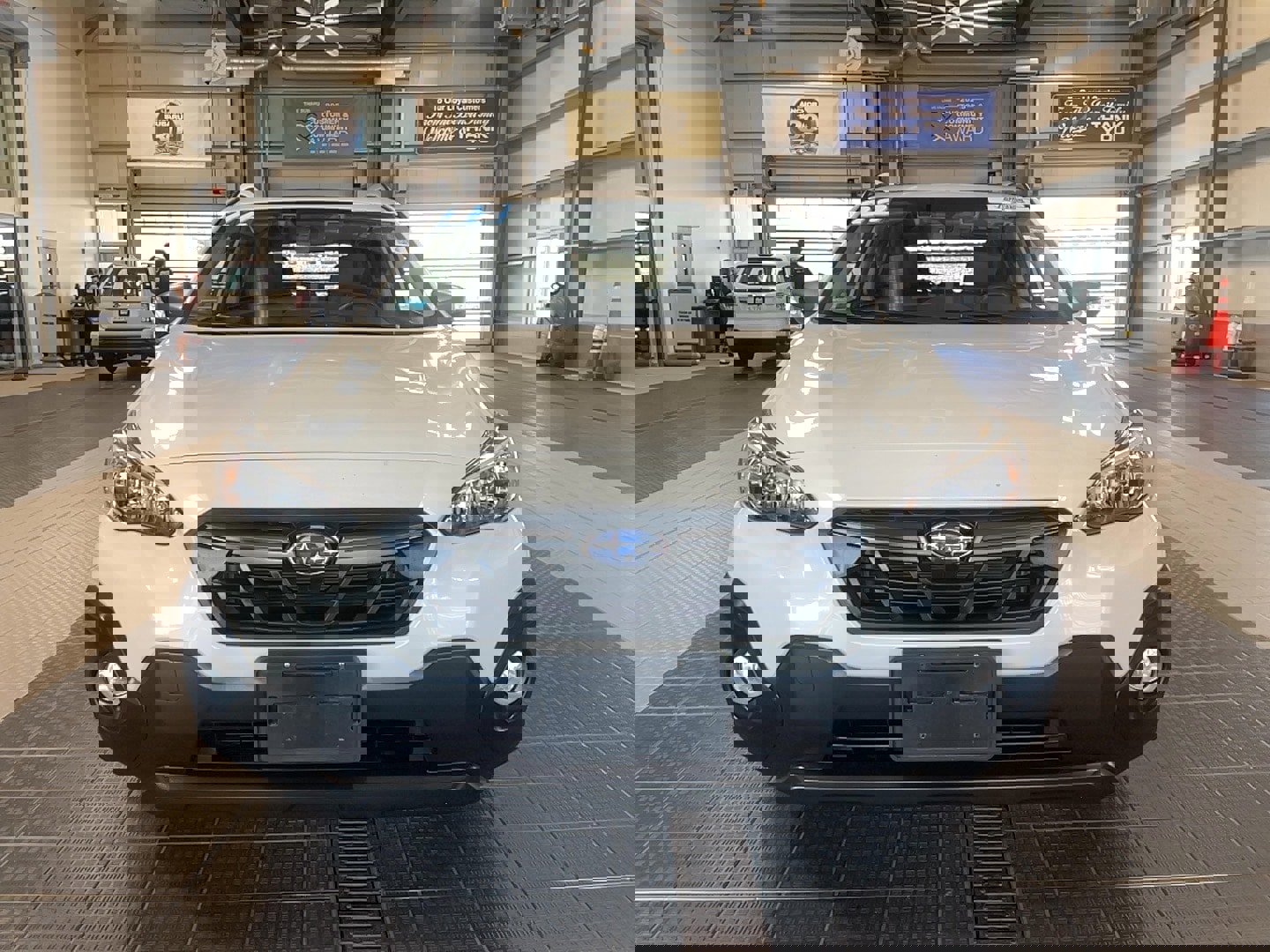 Used 2022 Subaru Crosstrek 2.5i Sport w/ Moonroof Package image 2