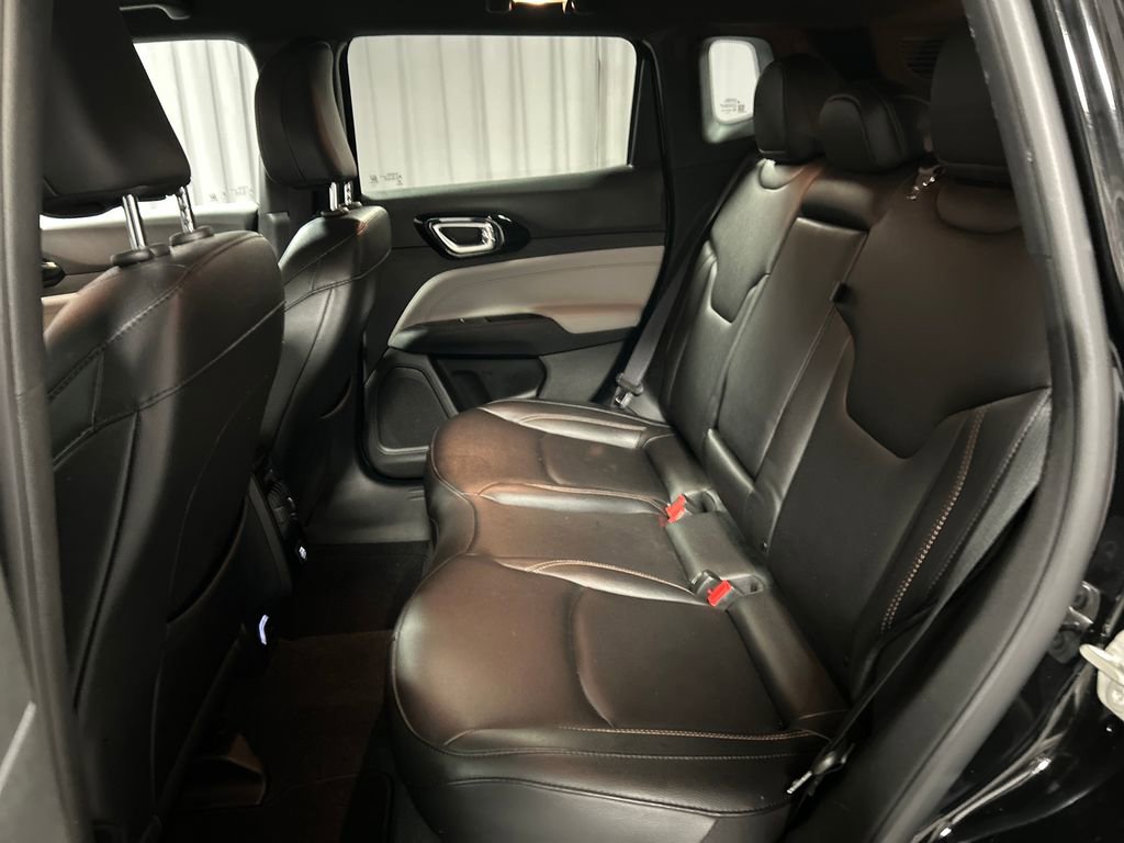 Used 2024 Jeep Compass Limited image 22