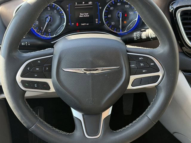 Used 2023 Chrysler Voyager LX FWD image 11