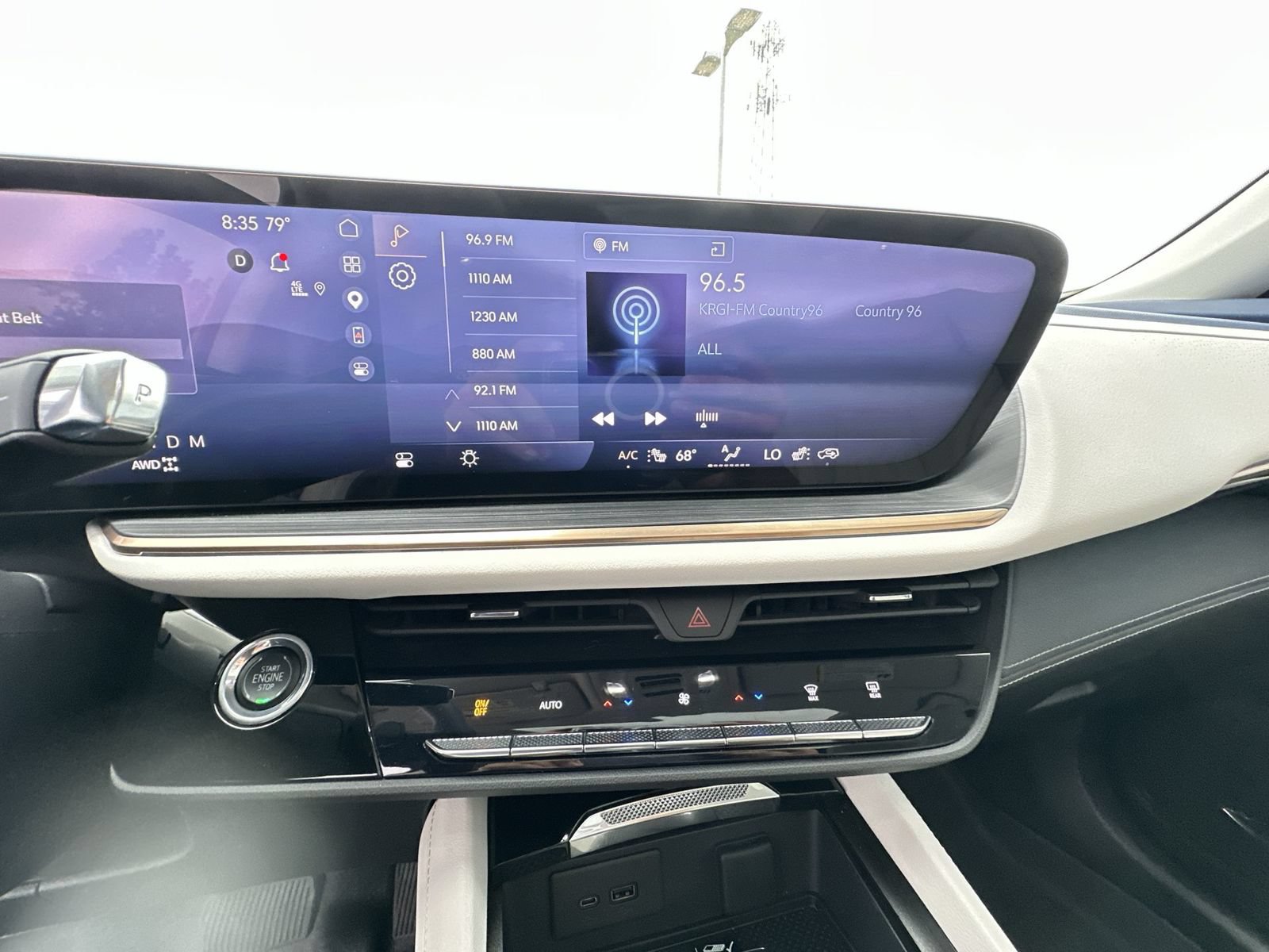 Certified 2025 Buick Envision Avenir AWD/4WD image 13
