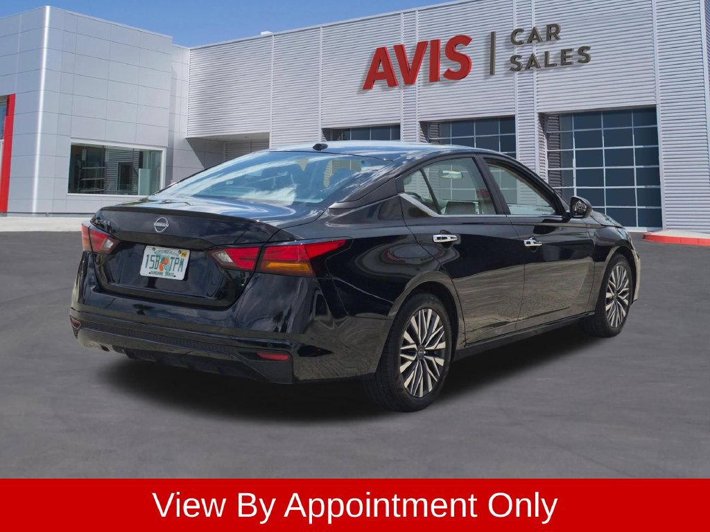 Used 2025 Nissan Altima 2.5 SV FWD image 6