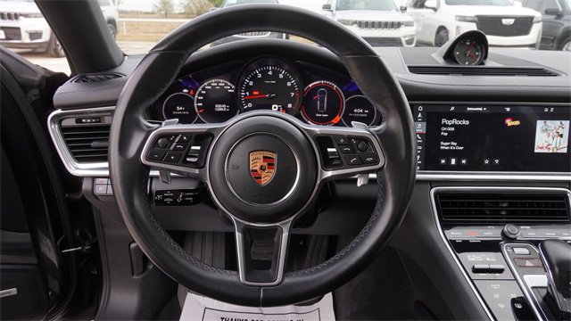 Used 2020 Porsche Panamera 4 image 28