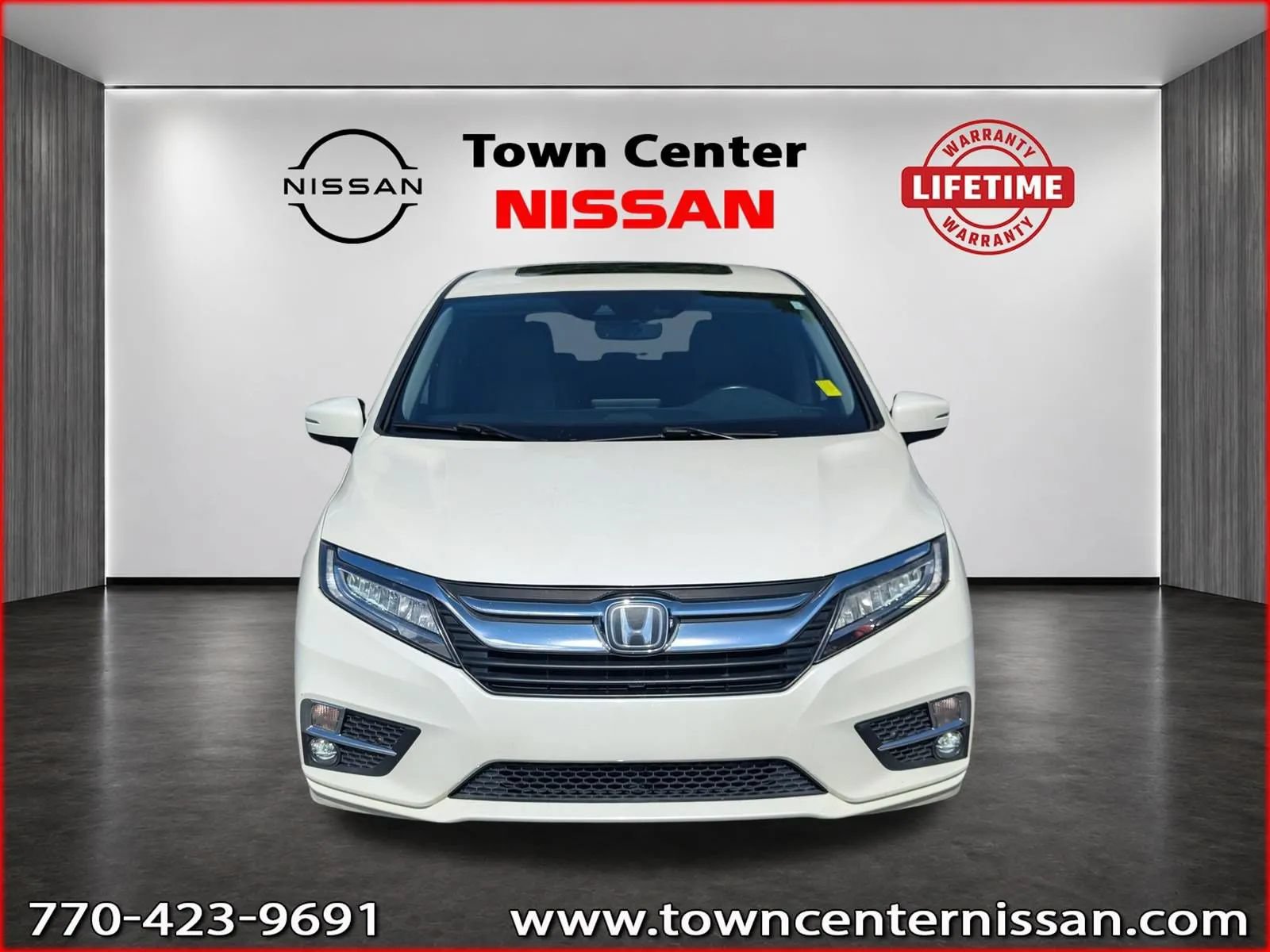 Used 2019 Honda Odyssey Elite image 2