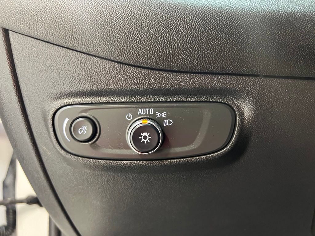 Used 2022 Chevrolet Equinox LT AWD/4WD image 18