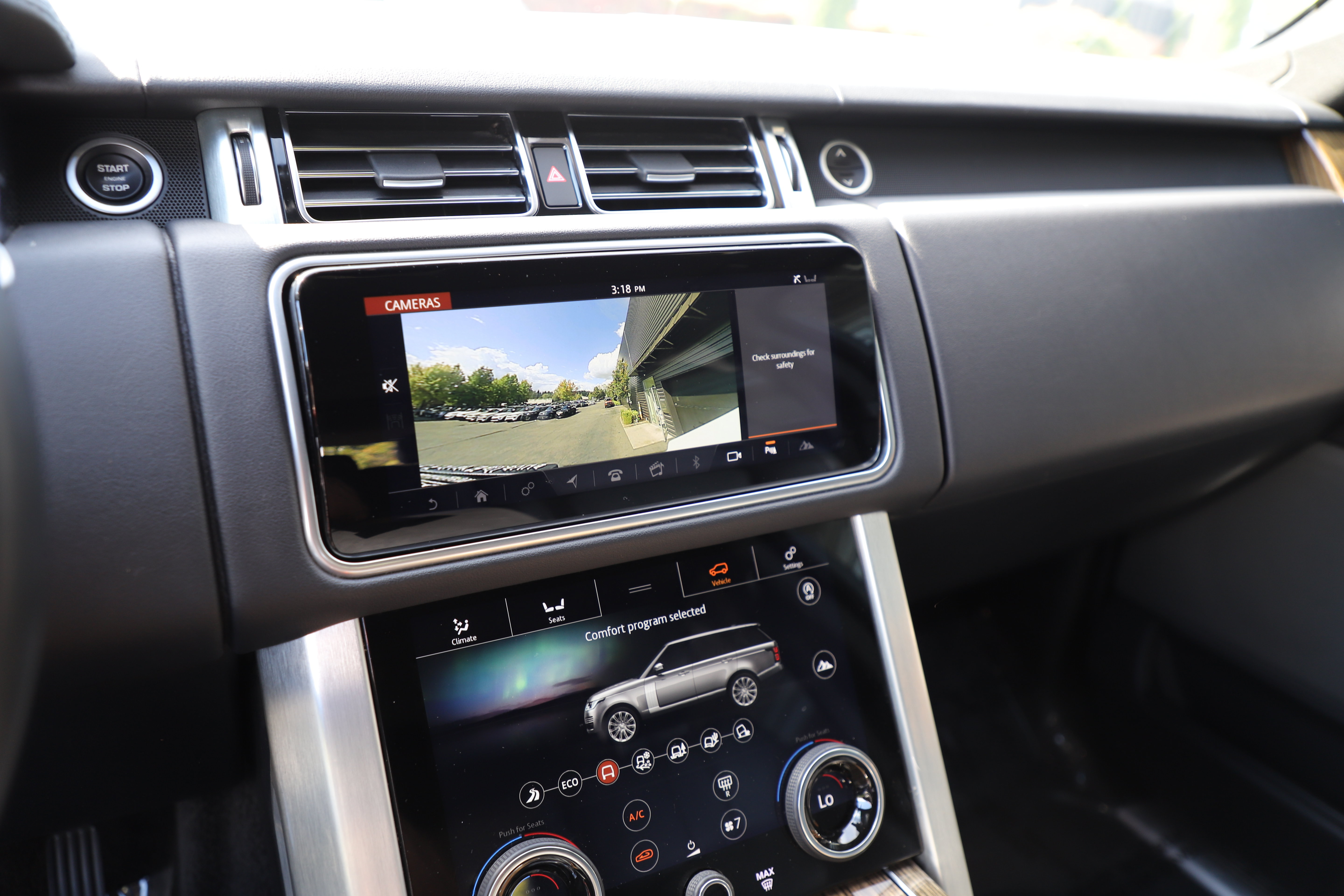Used 2018 Land Rover Range Rover AWD/4WD image 25