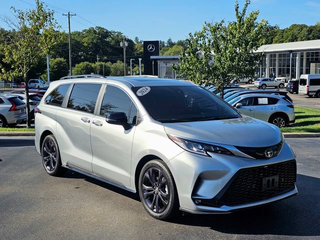 Used 2024 Toyota Sienna XSE w/ XSE Premium Package FWD 360° Tour