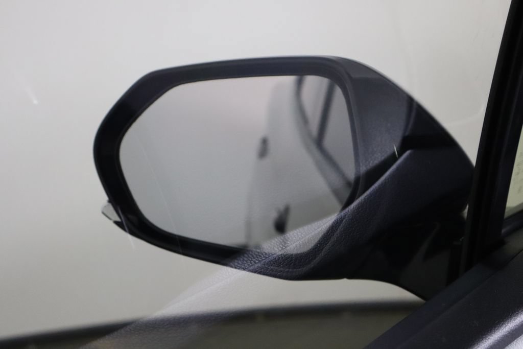 Used 2017 Toyota Prius Prime Premium FWD image 40