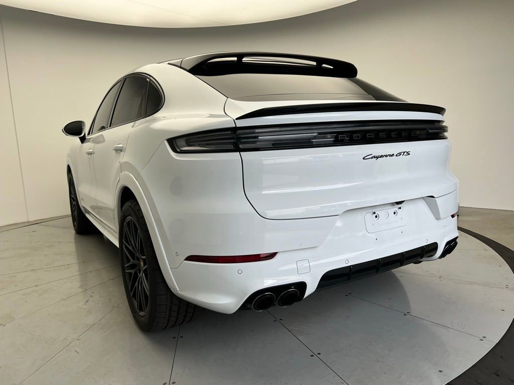 Certified 2025 Porsche Cayenne GTS image 3