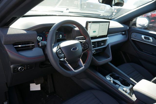 New 2026 Ford Explorer ST-Line w/ ST-Line Street Pack image 17