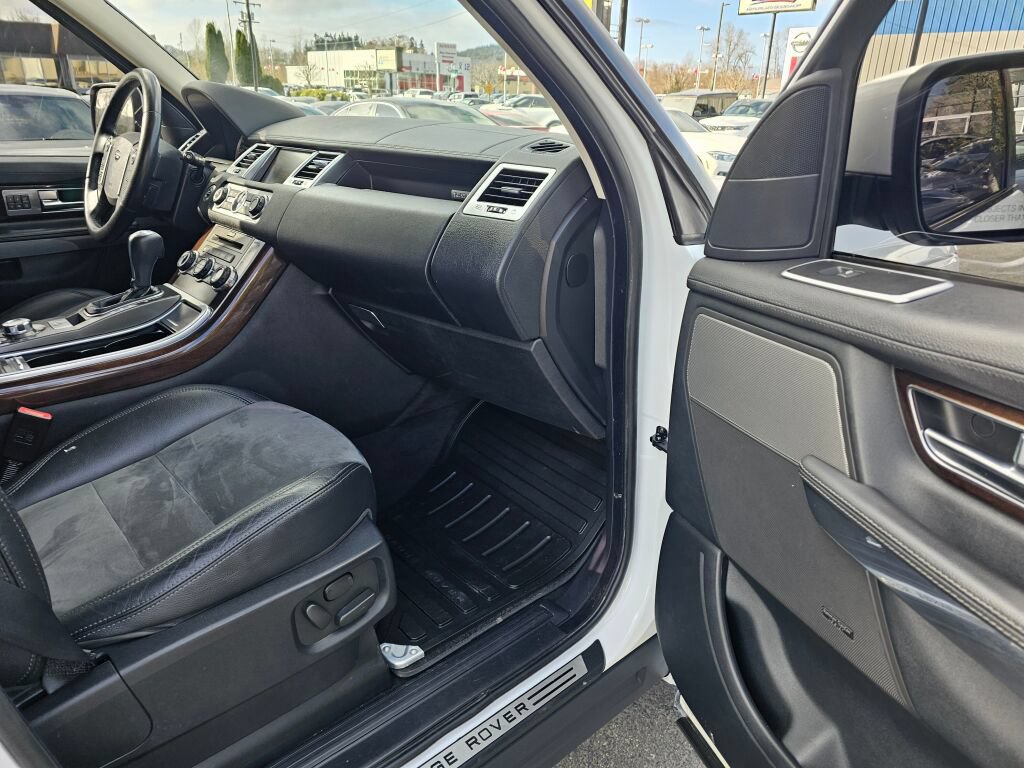 Used 2011 Land Rover Range Rover Sport HSE AWD/4WD image 10