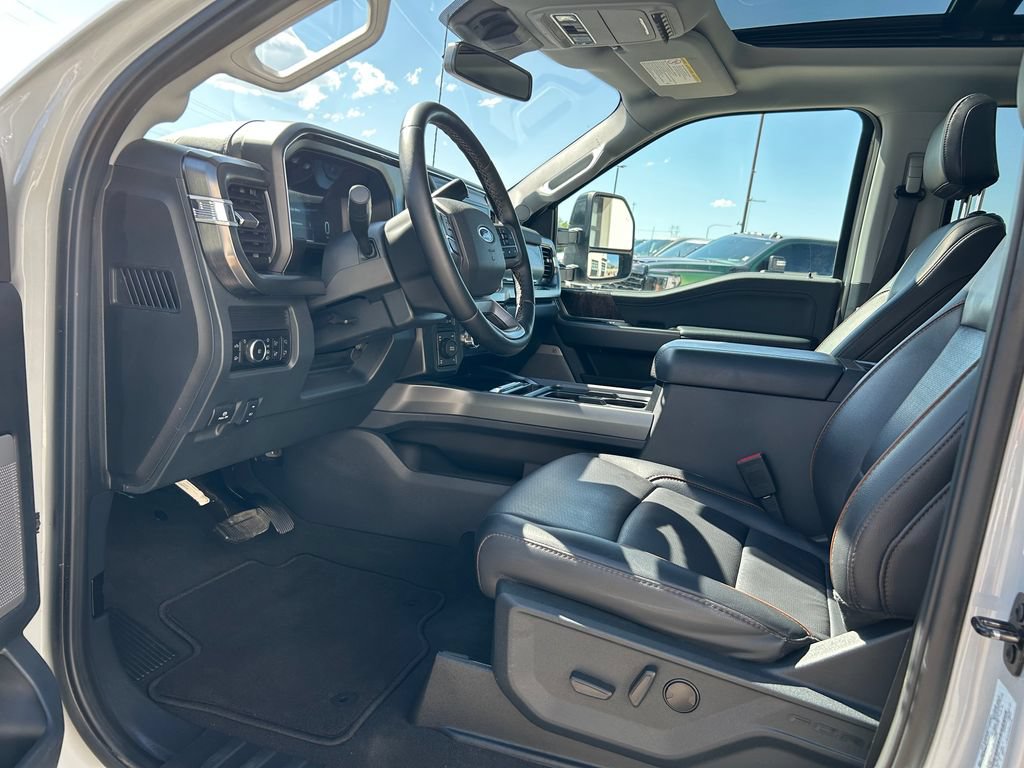 Used 2026 Ford F350 Lariat AWD/4WD image 10