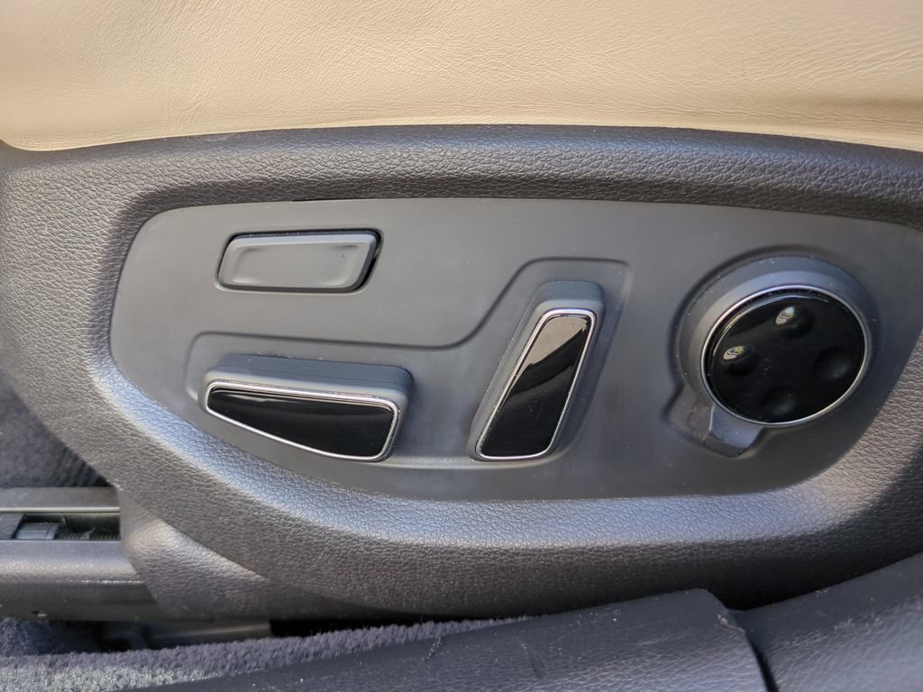 Used 2019 Genesis G80 3.8 w/ Ultimate Package 03 RWD image 15