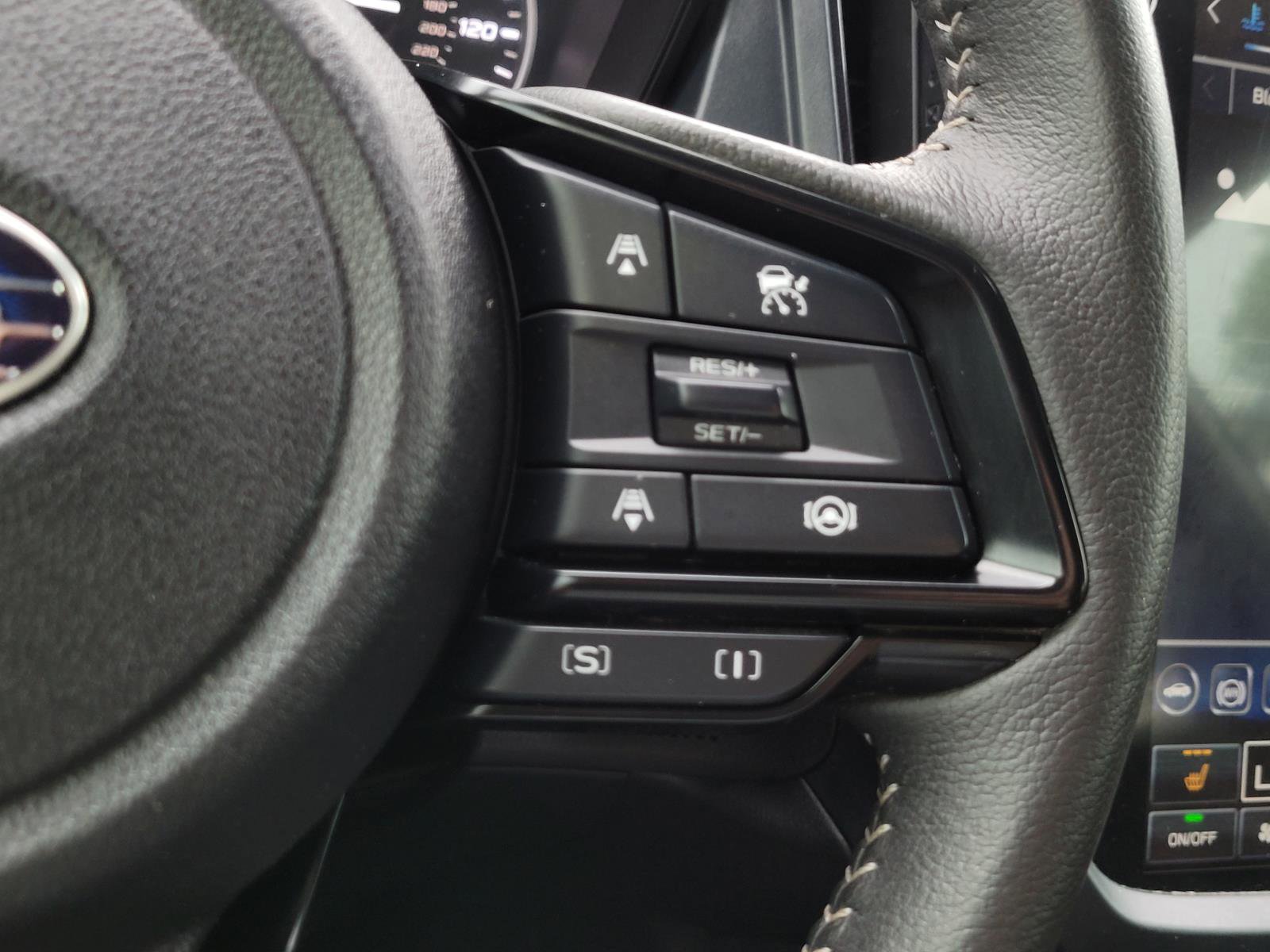 Certified 2025 Subaru Forester Premium AWD/4WD image 8
