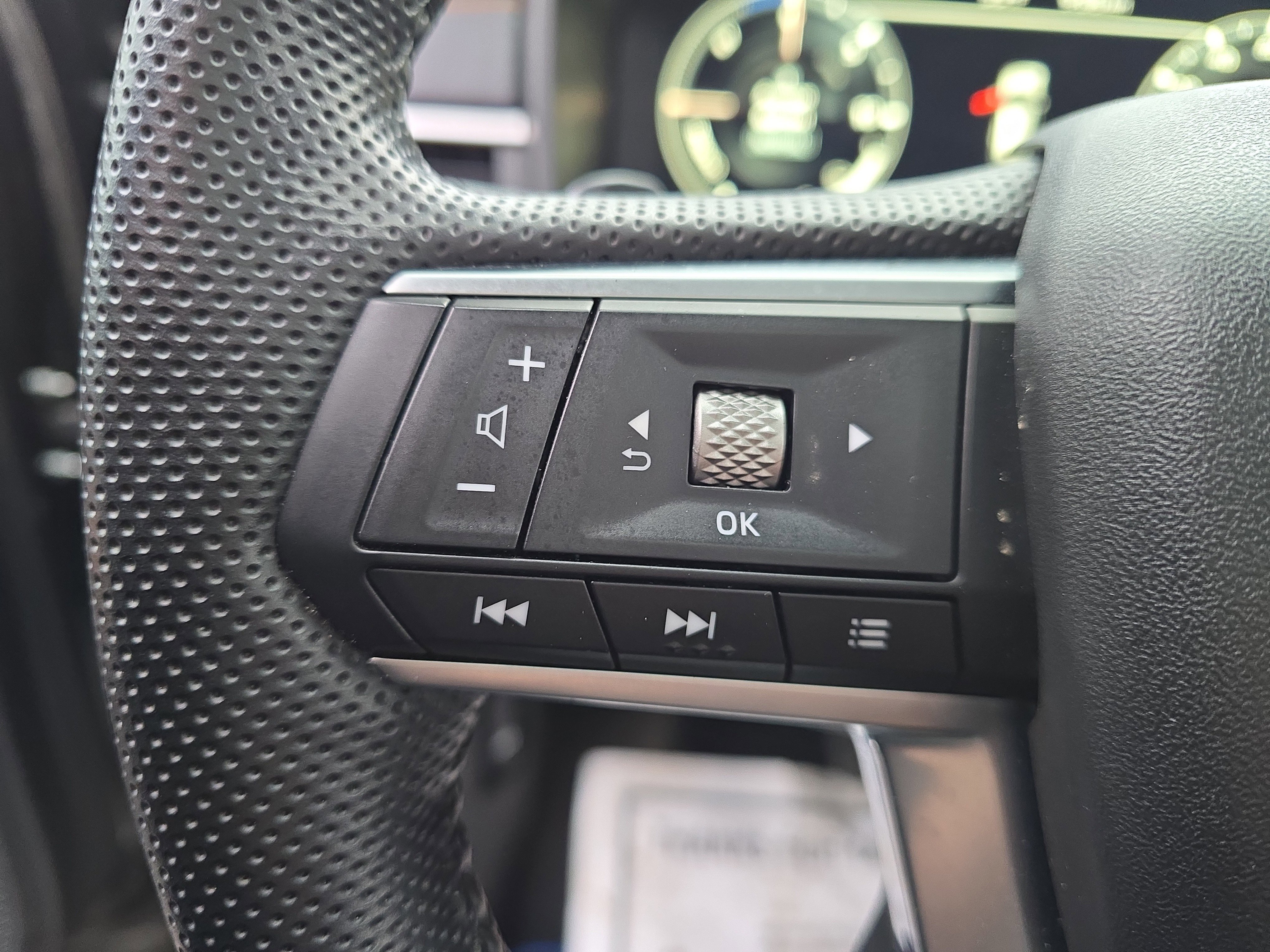 Used 2023 Mitsubishi Outlander SEL 40th Anniversary image 17