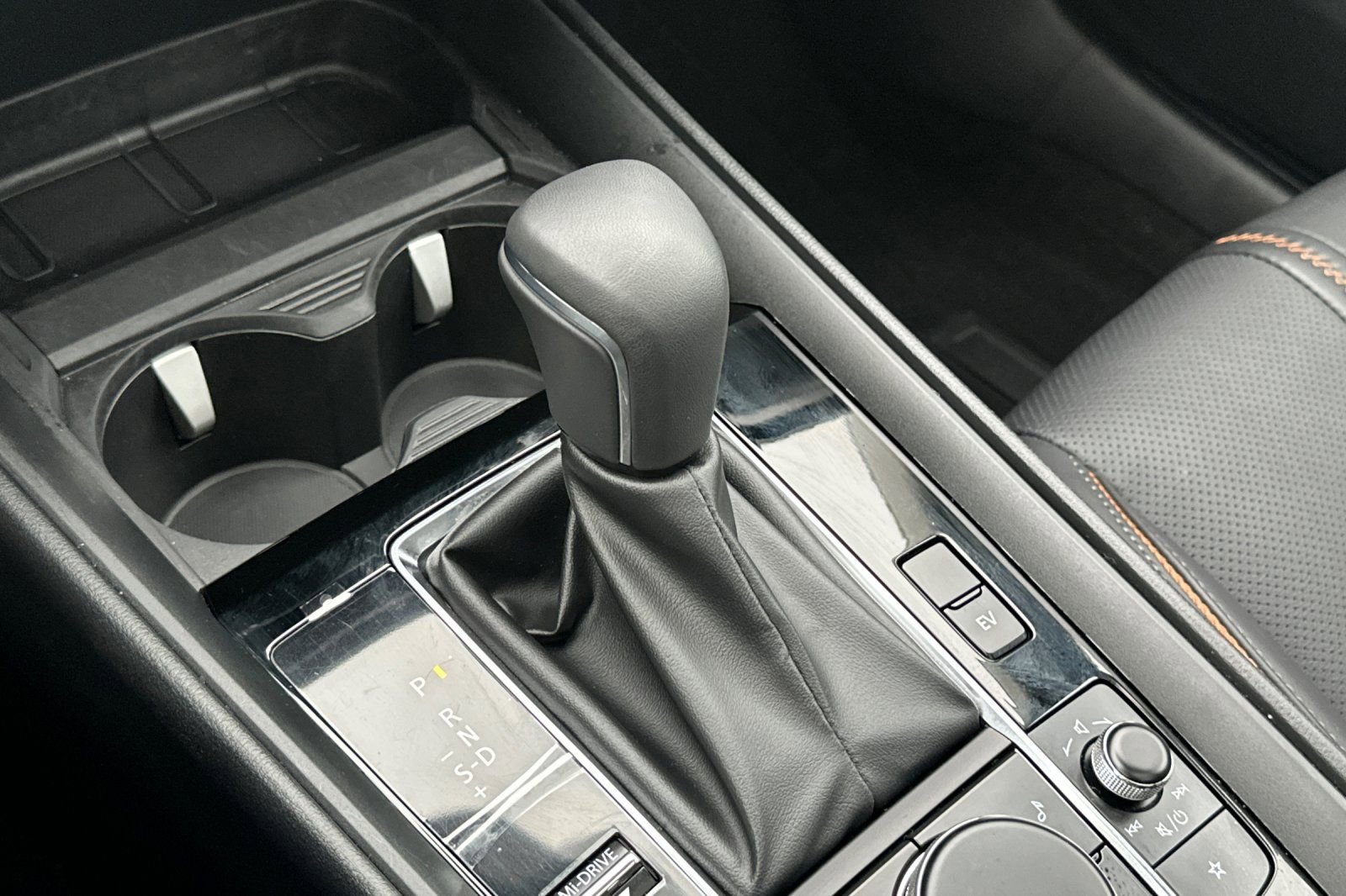 Certified 2025 MAZDA CX-50 2.5 Hybrid w/ Weather Package image 21