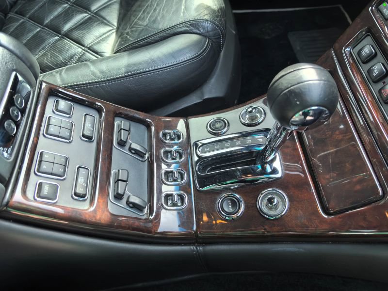 Used 2003 Bentley Arnage T image 24