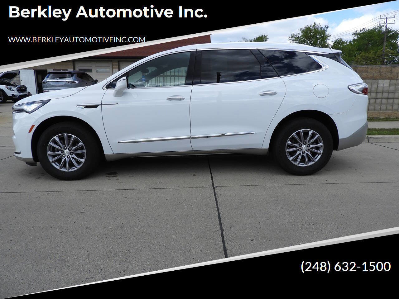 Used 2022 Buick Enclave Essence w/ Trailering Package, 5000 lbs. FWD video 1