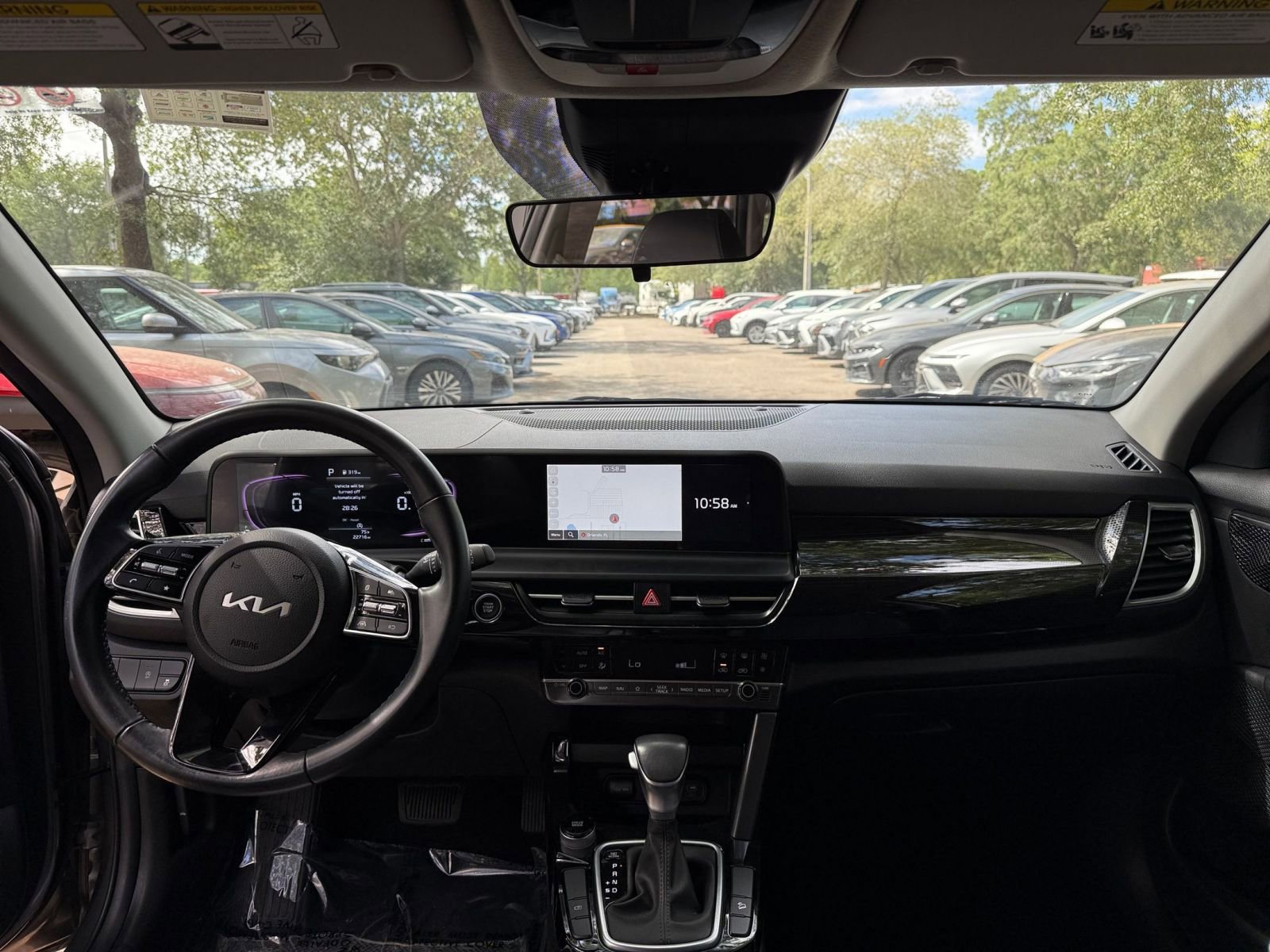 Used 2025 Kia Seltos S image 32