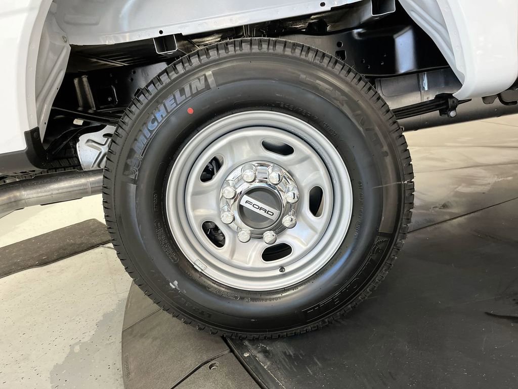 New 2026 Ford F250 4x4 Crew Cab Super Duty image 10