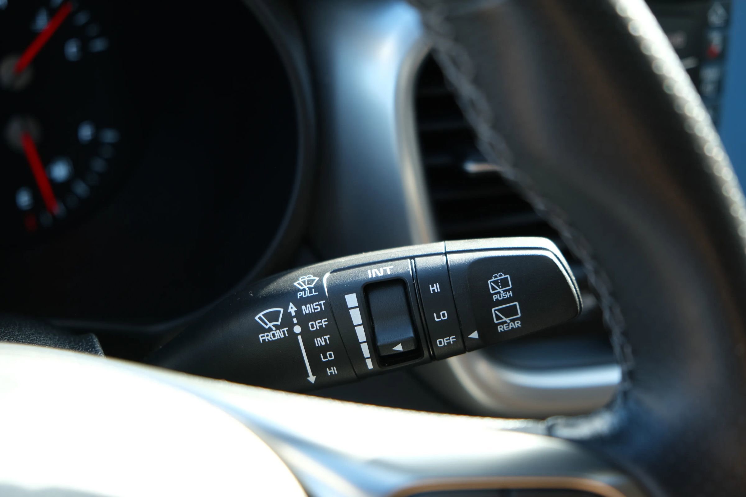 Used 2019 Kia Sorento SX image 46