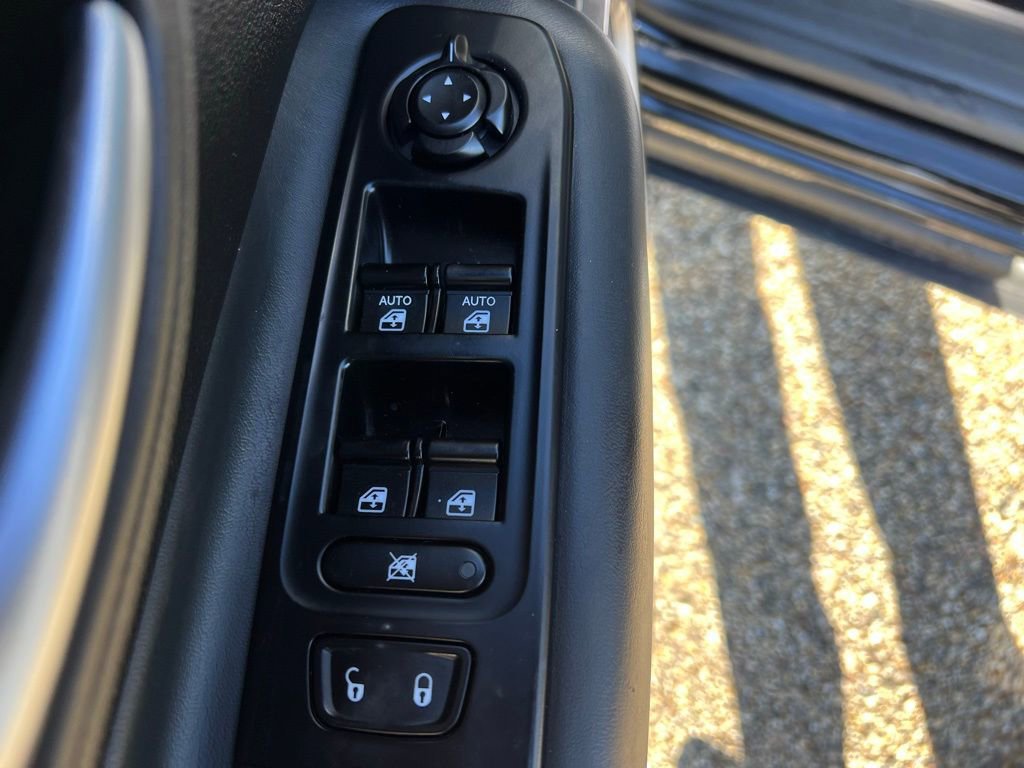 Used 2022 Jeep Renegade Latitude image 24