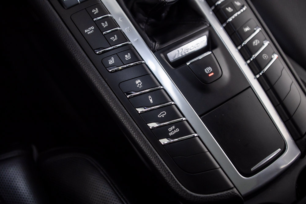Used 2020 Porsche Macan GTS AWD/4WD image 35