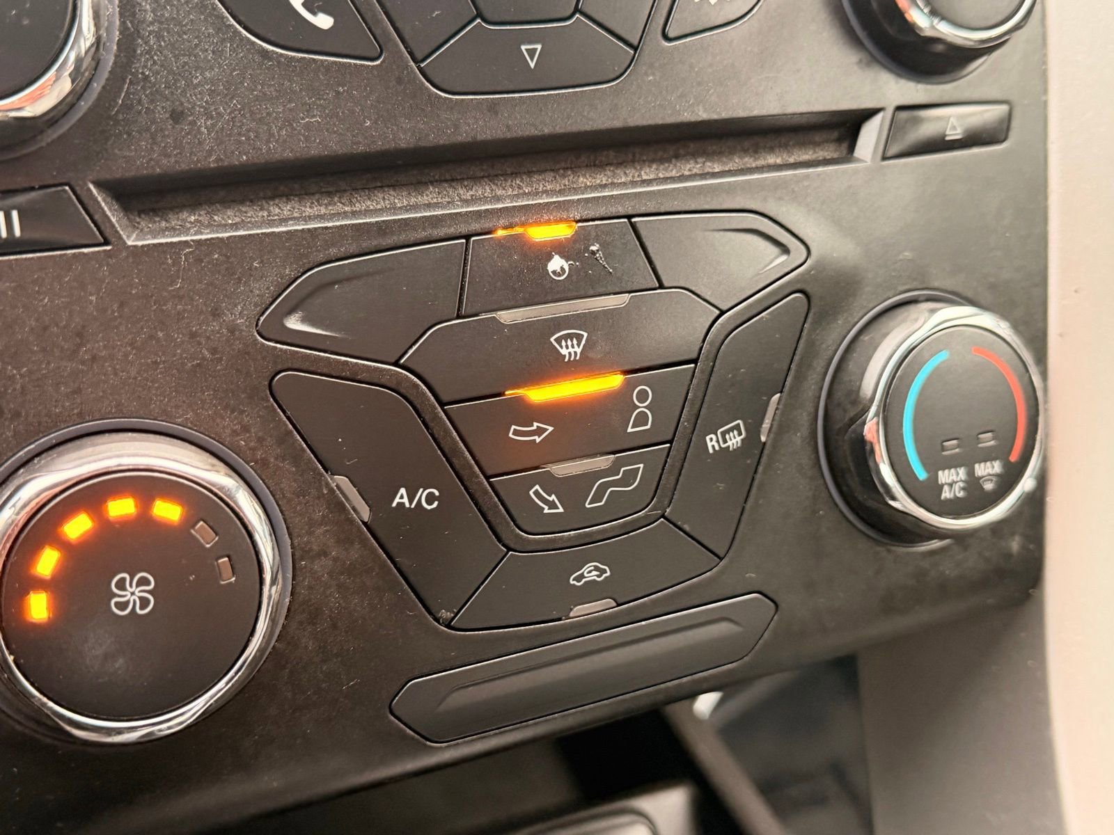 Used 2016 Ford Fusion S image 17