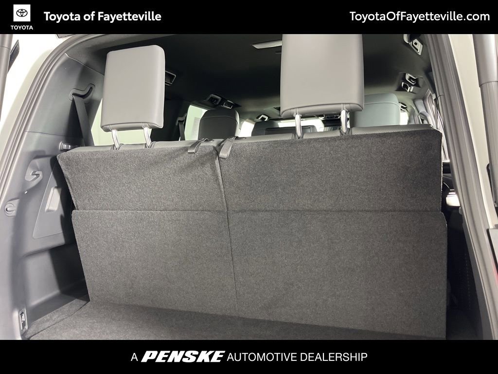 Used 2026 Lexus GX 550 w/ Cold Area Package image 12