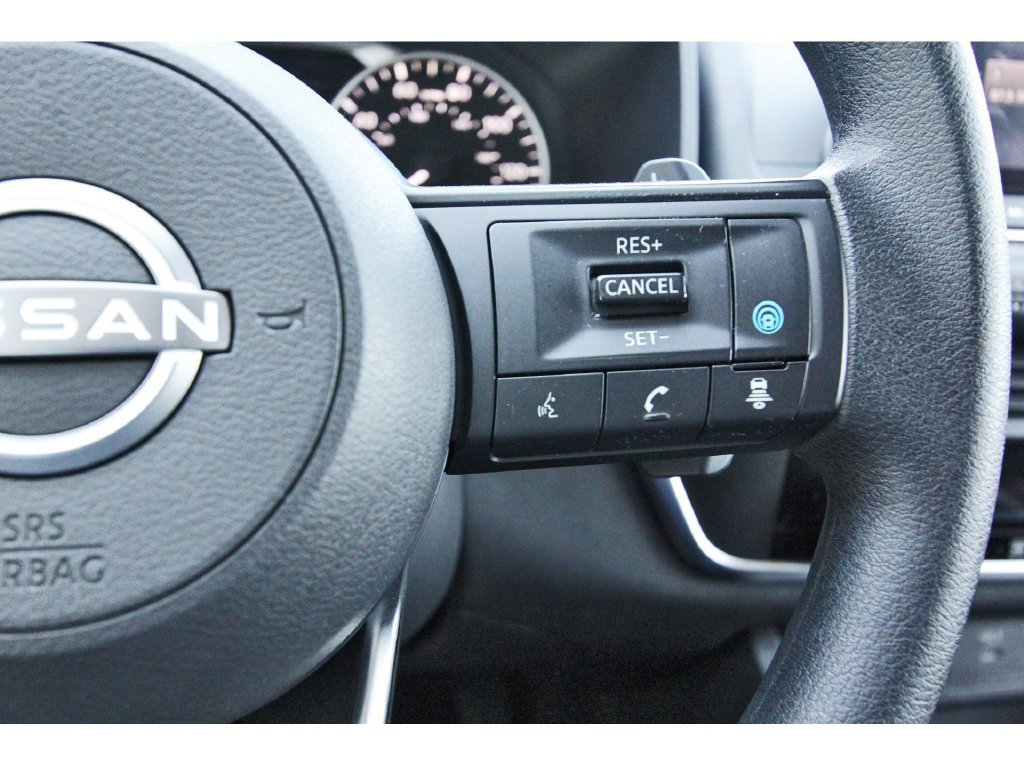 Used 2024 Nissan Rogue SV FWD image 20